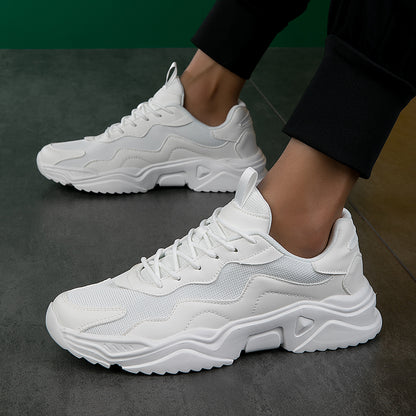Ελαφρύ, casual sneaker με χοντρή σόλα και απορρόφηση κραδασμών